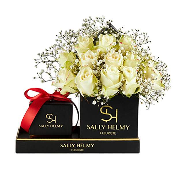 Remarkable Flowers with Scented Candle-Sally Helmy - Egypt