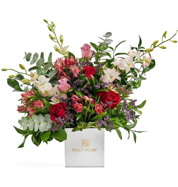Essence Flower Arrangement – Luxurious Gift for Ramadan, Eid & Special Occasions-Sally Helmy - Egypt