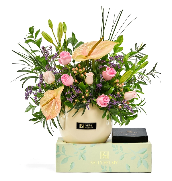 Iconic Bouquet with Premium Chocolate-Sally Helmy - Egypt