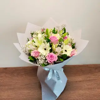 UNI0425-سالي حلمي - مصر