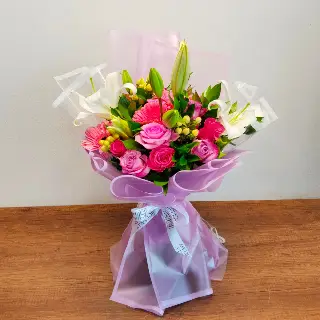 UNI0448-سالي حلمي - مصر